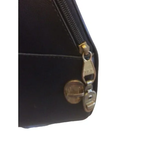SAA/SAL South‎ African Airways Vintage Luggage Bag Two Zippered Top Compartments